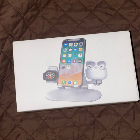 *BRAND NEW* 3 in 1 Aluminum Charging Station - Picture 2 of 12